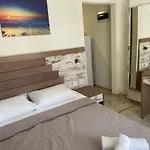 Miki بوليخرونو