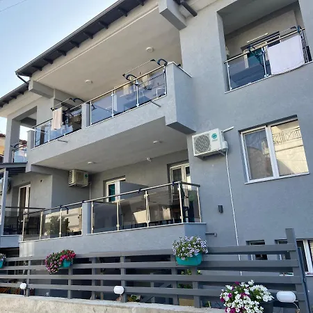 Appartement Miki *