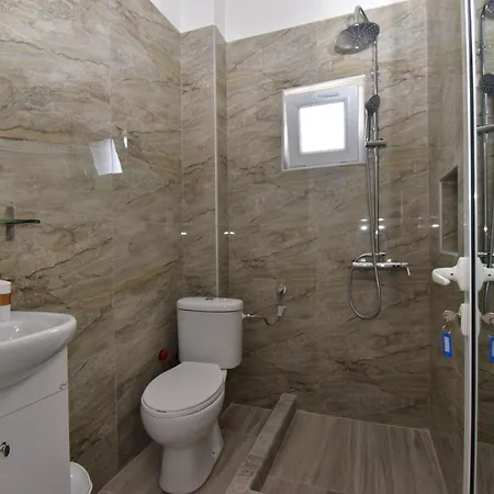Miki Apartment *