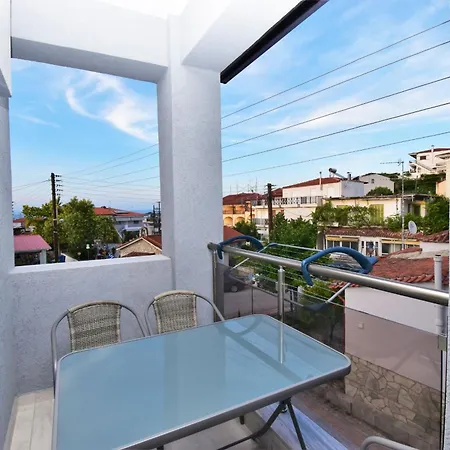 Apartamento Miki Polychrono